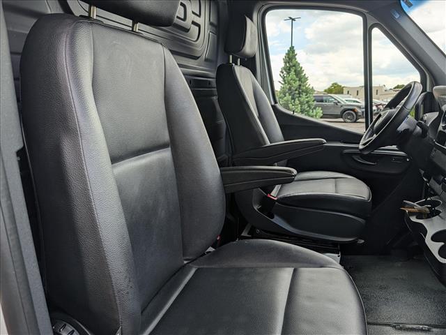 2025 Mercedes-Benz Sprinter 2500 Standard Roof 4-Cyl Diesel