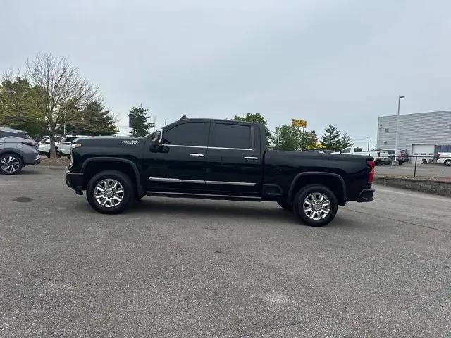 2024 Chevrolet Silverado 2500HD 4WD Crew Cab Standard Bed High Country