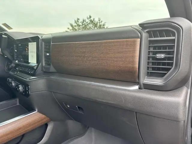 2024 Chevrolet Silverado 2500HD 4WD Crew Cab Standard Bed High Country