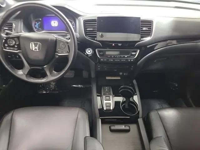 2022 Honda Pilot AWD Black Edition