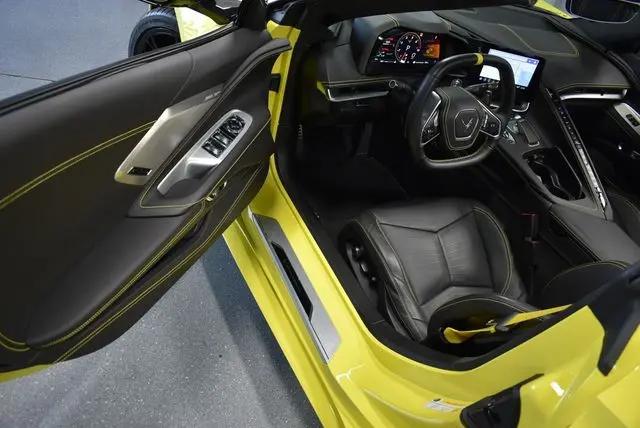 2023 Chevrolet Corvette Stingray RWD Convertible 3LT