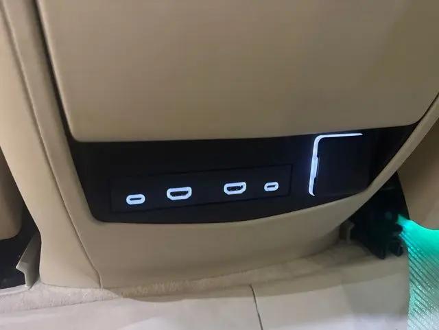 2023 Cadillac Escalade ESV 4WD Premium Luxury
