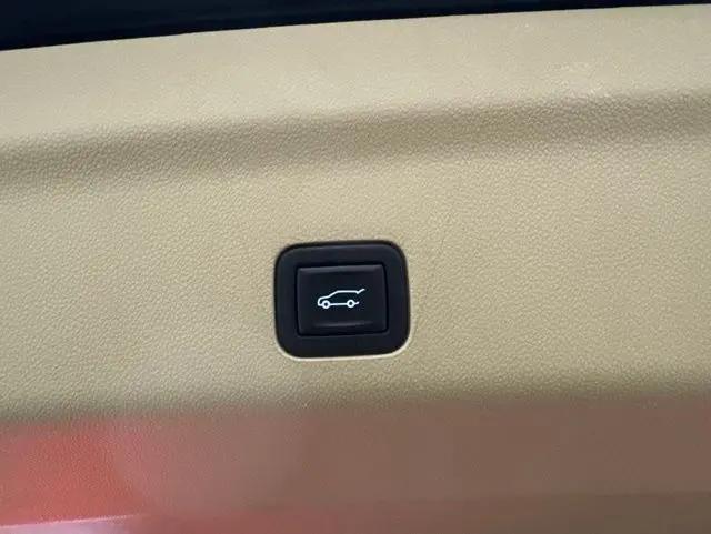 2023 Cadillac Escalade ESV 4WD Premium Luxury