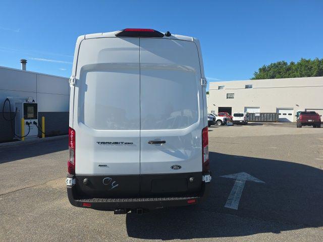 2026 Ford Transit Cargo Van Base