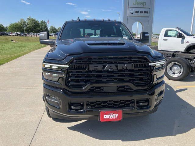 2026 Ram 3500 Limited Crew Cab 4x4 8' Box