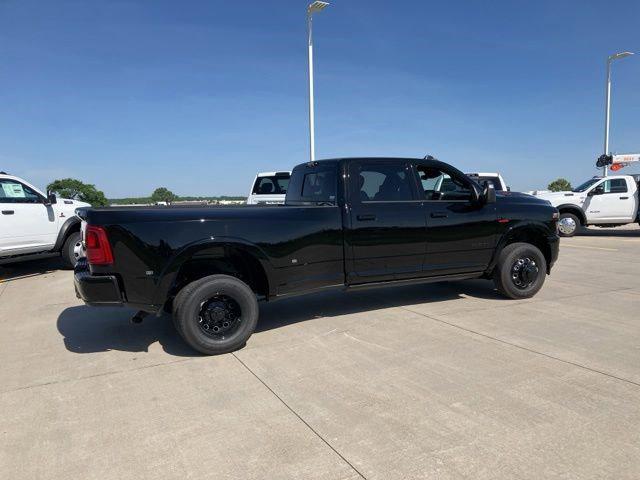 2026 Ram 3500 Limited Crew Cab 4x4 8' Box