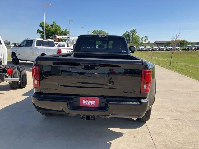 2026 Ram 3500 Limited Crew Cab 4x4 8' Box