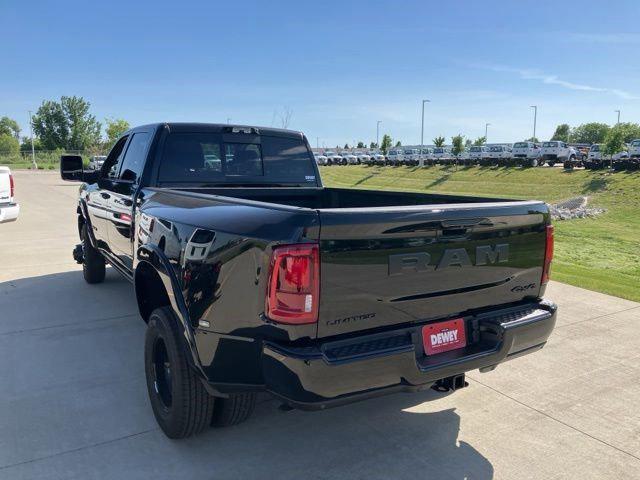 2026 Ram 3500 Limited Crew Cab 4x4 8' Box