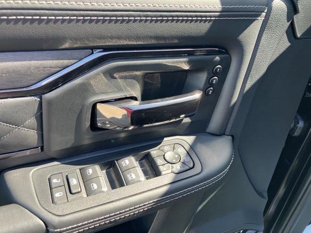 2026 Ram 3500 Limited Crew Cab 4x4 8' Box