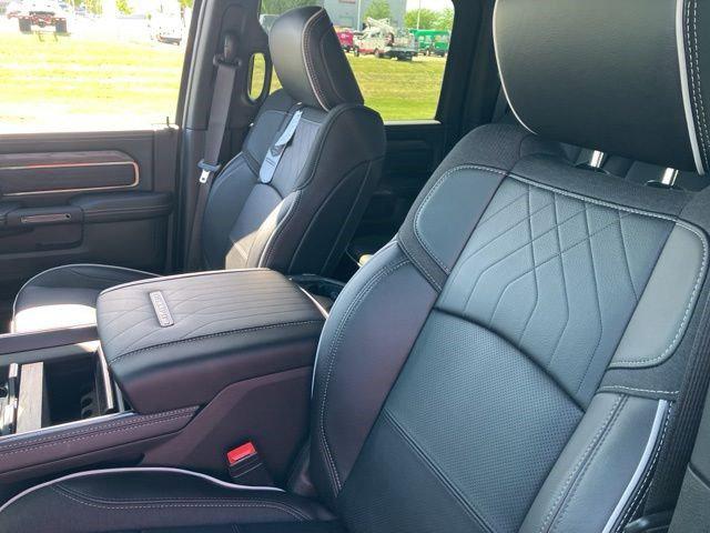 2026 Ram 3500 Limited Crew Cab 4x4 8' Box