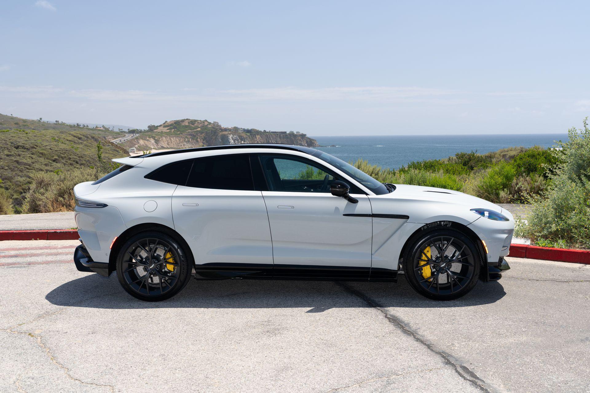 Aston Martin 2026 DBX 707