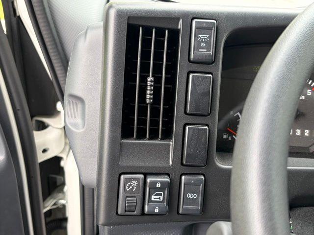 2026 Isuzu Nrr 1U2 04