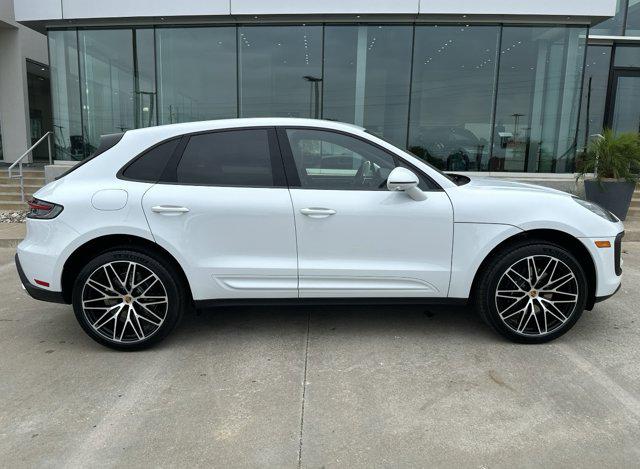 2026 Porsche Macan Unknown
