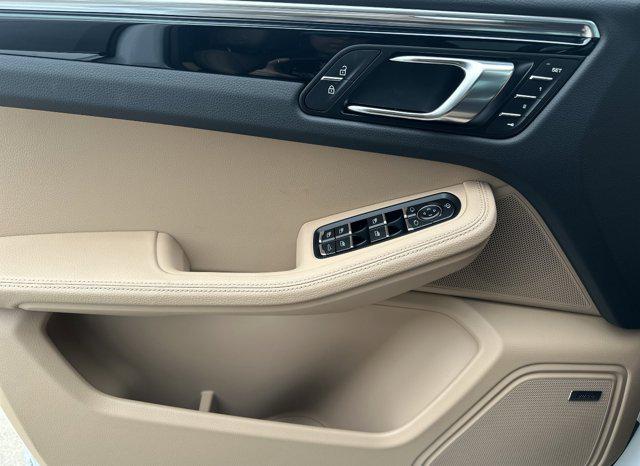 2026 Porsche Macan Unknown