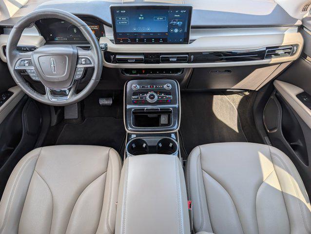 2022 Lincoln Nautilus Standard