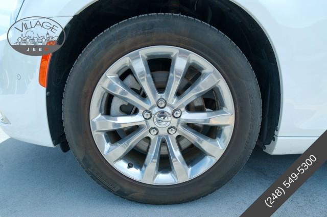 2021 Chrysler 300 Touring L AWD