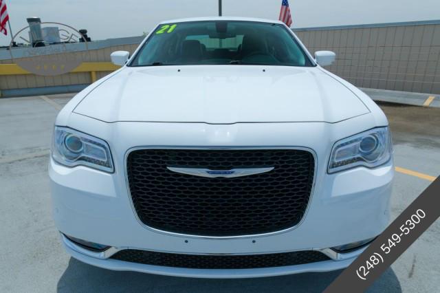2021 Chrysler 300 Touring L AWD