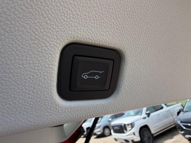 2026 GMC Acadia Denali FWD