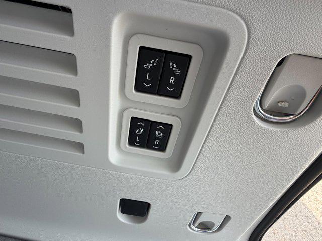 2026 GMC Acadia Denali FWD