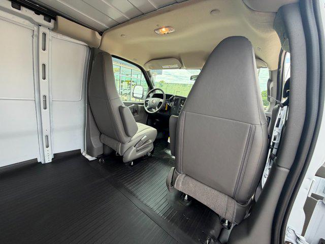 2026 GMC Savana Cargo 2500 Extended Wheelbase, Work Van, RWD