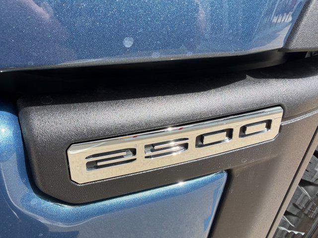 2026 GMC Sierra 2500HD Crew Cab, Standard Bed, Denali, 4WD