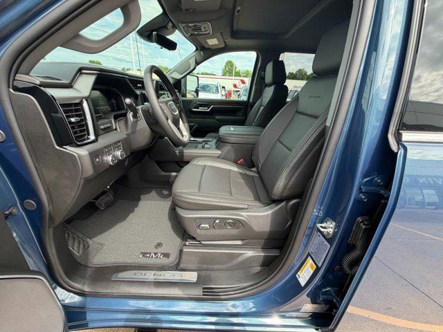 2026 GMC Sierra 2500HD Crew Cab, Standard Bed, Denali, 4WD