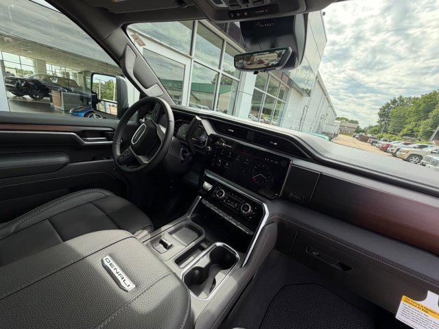 2026 GMC Sierra 2500HD Crew Cab, Standard Bed, Denali, 4WD