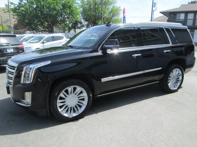 2020 Cadillac Escalade 4WD Platinum