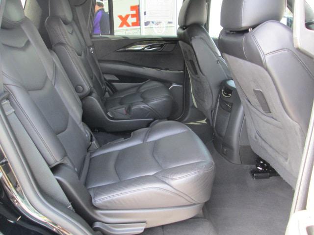 2020 Cadillac Escalade 4WD Platinum