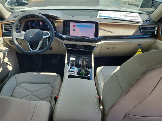 2026 Volkswagen Atlas SE with Technology