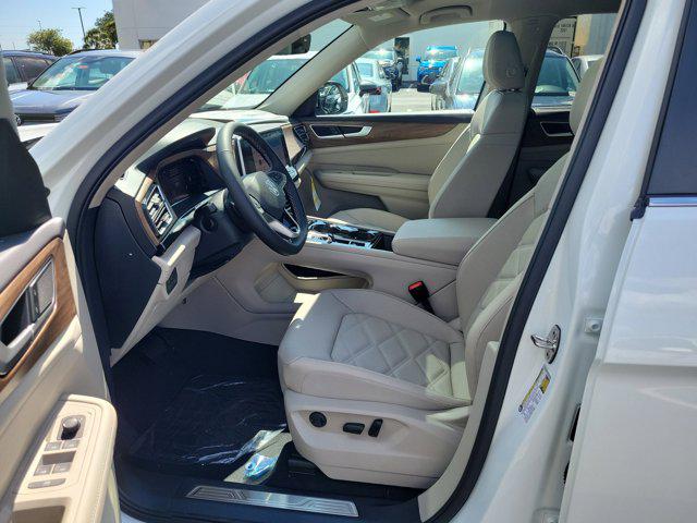 2026 Volkswagen Atlas SE with Technology
