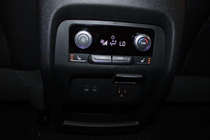 2026 GMC Acadia AT4 AWD