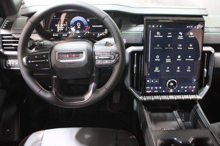 2026 GMC Acadia AT4 AWD