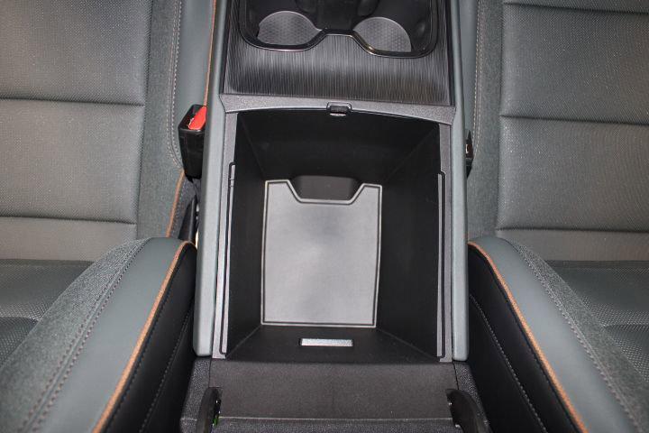 2026 GMC Acadia AT4 AWD