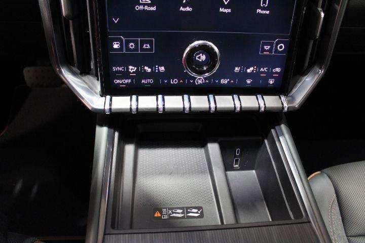 2026 GMC Acadia AT4 AWD