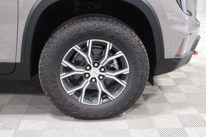 2026 GMC Acadia AT4 AWD