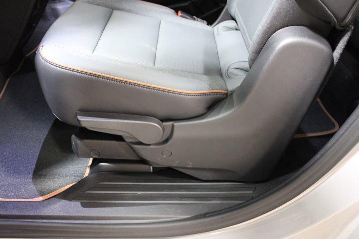 2026 GMC Acadia AT4 AWD