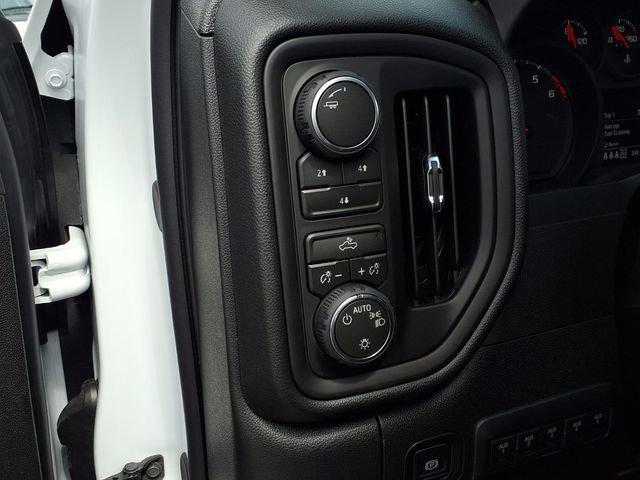 2026 Chevrolet Silverado 3500HD Crew Cab, Standard Bed, WT, 4WD