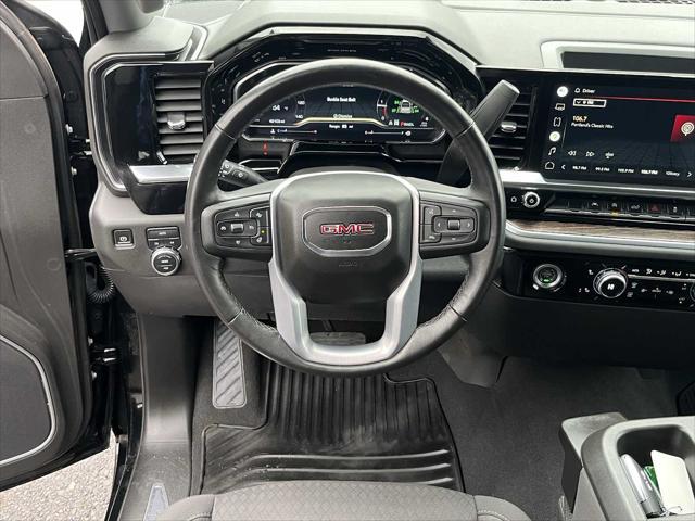 2022 GMC Sierra 1500 4WD Crew Cab Short Box Elevation