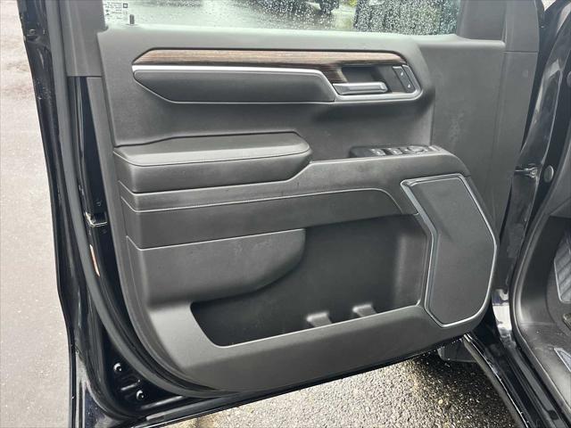 2022 GMC Sierra 1500 4WD Crew Cab Short Box Elevation