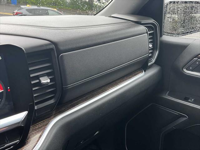 2022 GMC Sierra 1500 4WD Crew Cab Short Box Elevation