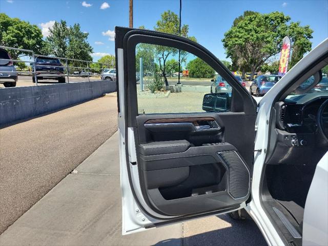 2025 GMC Sierra 1500 4WD Crew Cab Short Box SLT