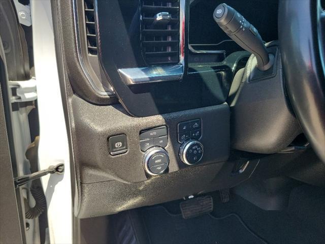 2025 GMC Sierra 1500 4WD Crew Cab Short Box SLT