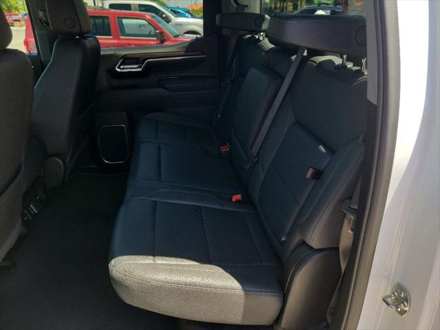2025 GMC Sierra 1500 4WD Crew Cab Short Box SLT