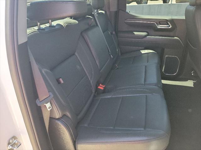 2025 GMC Sierra 1500 4WD Crew Cab Short Box SLT