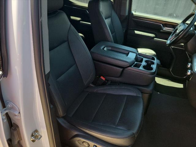 2025 GMC Sierra 1500 4WD Crew Cab Short Box SLT