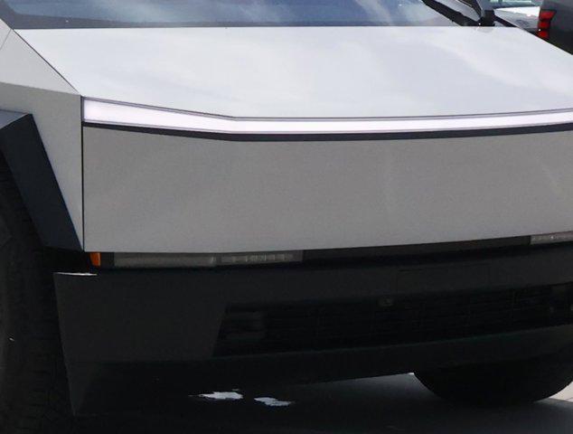 2024 Tesla Cybertruck Cyberbeast