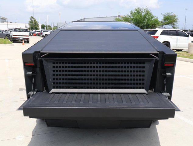 2024 Tesla Cybertruck Cyberbeast