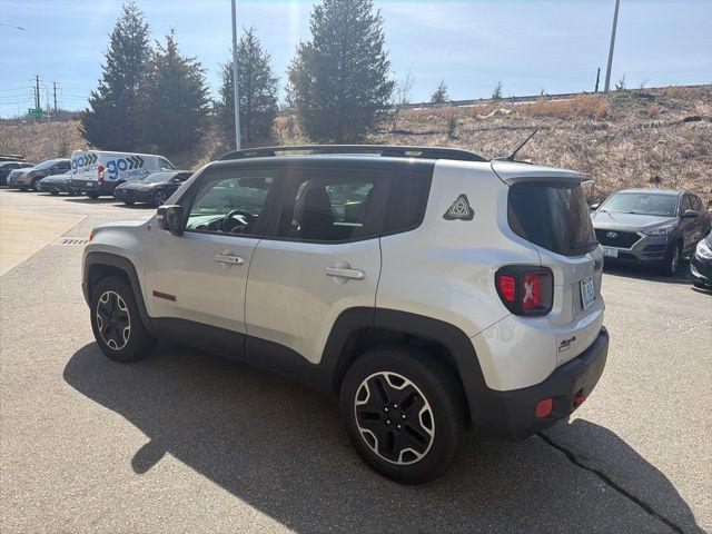 2016 Jeep Renegade Trailhawk