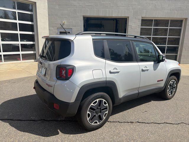 2016 Jeep Renegade Trailhawk